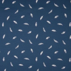 Punto de camiseta de algodón estampada plumas blancas fondo azul tejano