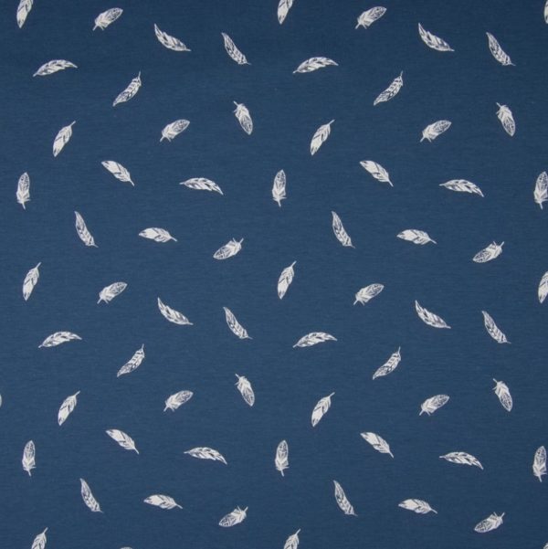 Punto de camiseta de algodón estampada plumas blancas fondo azul tejano