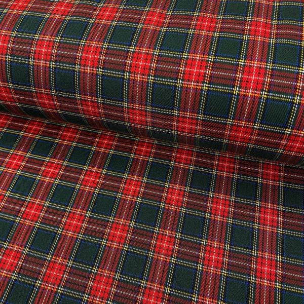 Tela de cuadro escocés muy suave y agradable. De poliéster, viscosa y elastán, con cuadros en color verde y rojo.