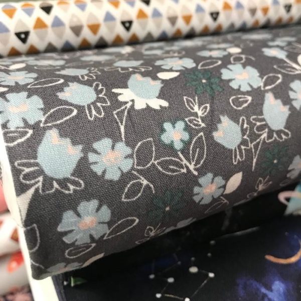 Algodón popelín de algodón ORGÁNICO para creatividades de patchwork con estampado con florecitas