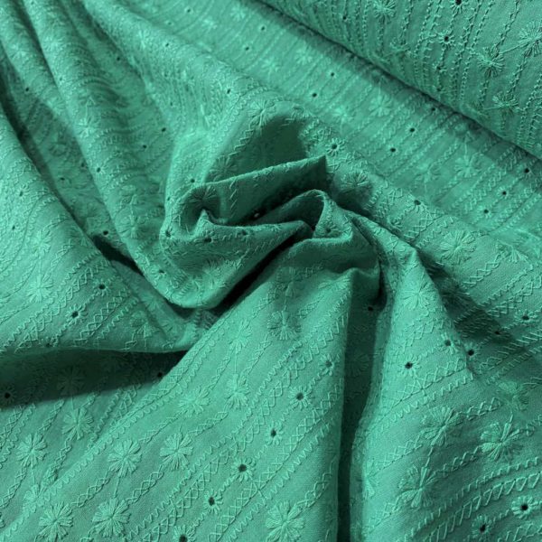 Algodón bordado perforado, tejido fresco, fino y delicado con flores bordadas en color verde