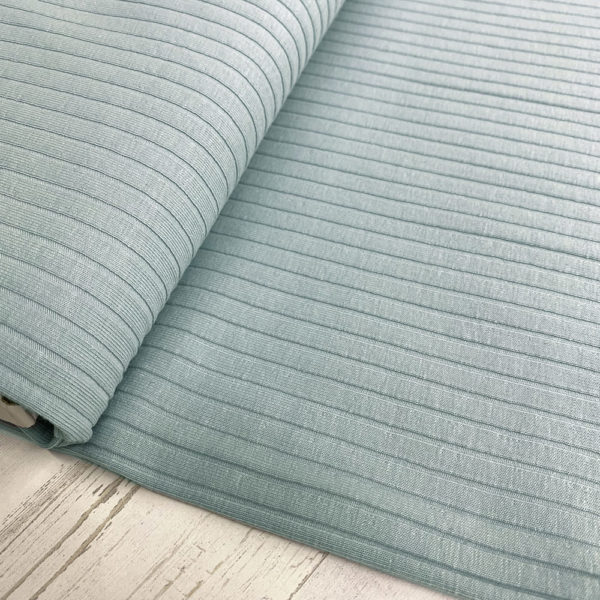 Punto de algodón con canalé. Tejido suave, fino y elástico en color mint