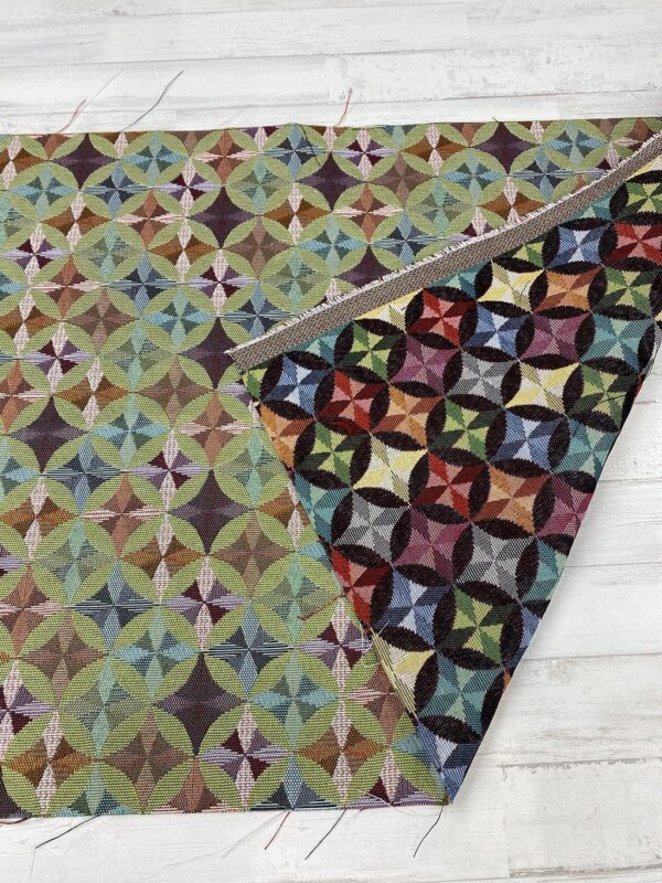 Tela de tapicería gobelino estampado con rosetón estrella en tonos tierra