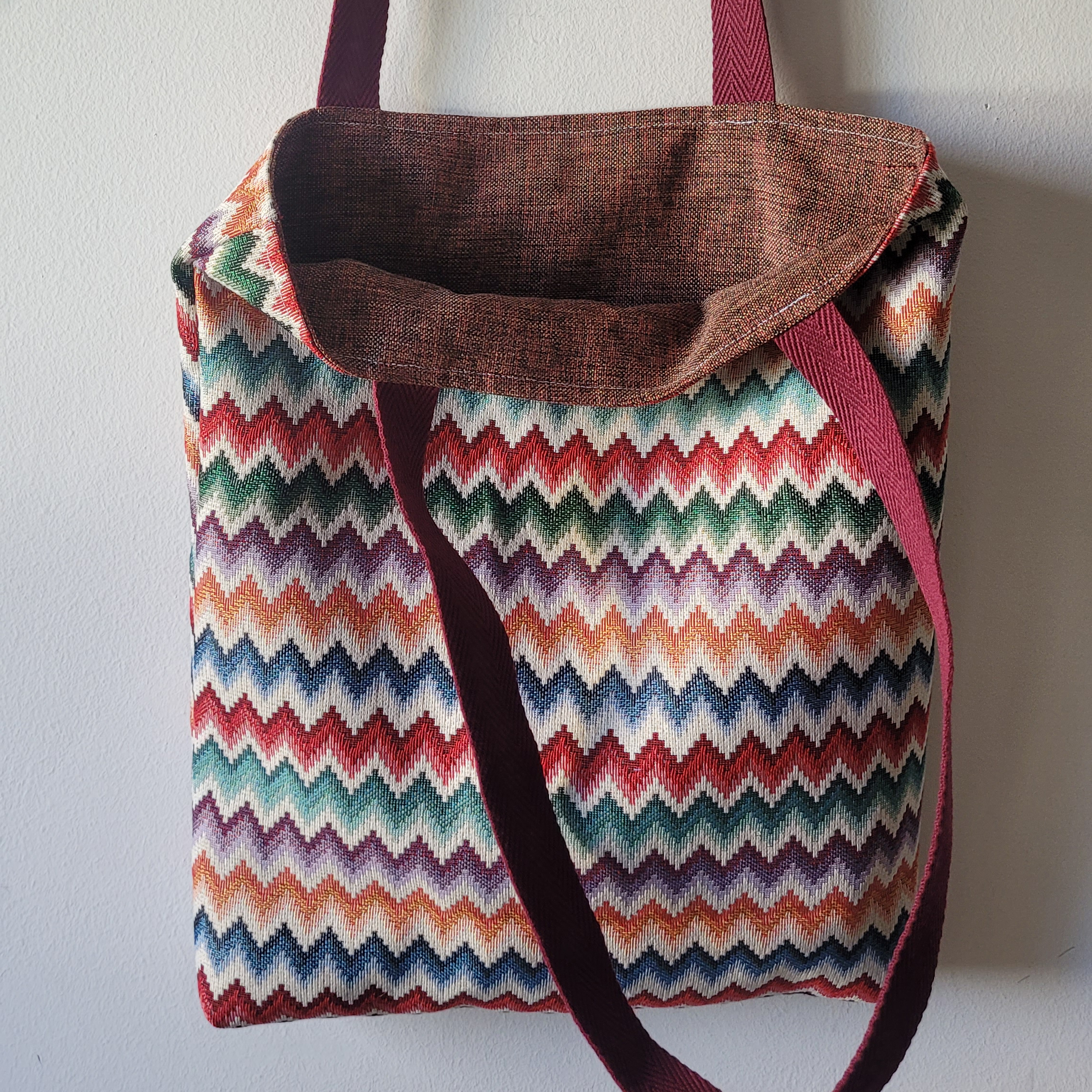 Aprende a coser una Totebag superfácil con Telhita y Totatela
