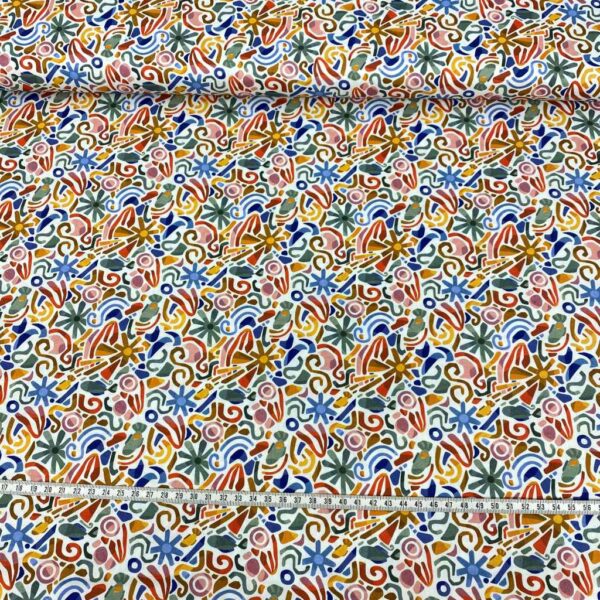 Tela de algodón estampada con formas de colores. Tela de algodón tipo popelín para todo tipo de creatividades de Patchwork, manualidades o confecciones creativas.