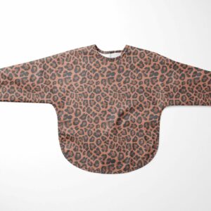 Plástico Aqua Protect estampación digital animal print coral. Tejido impermeable, flexible, ligero y de tacto suave. Ideal para confecciones para los más pequeños de la casa.