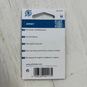 Cajetín con 5 agujas Schmetz Jersey 90 para coser punto y tejidos elásticos sin dañarlos. Calidad profesional y asesoramiento en Totatela.