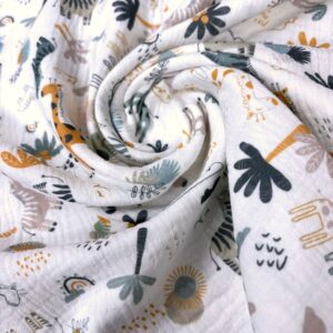 Muselina animales en la selva