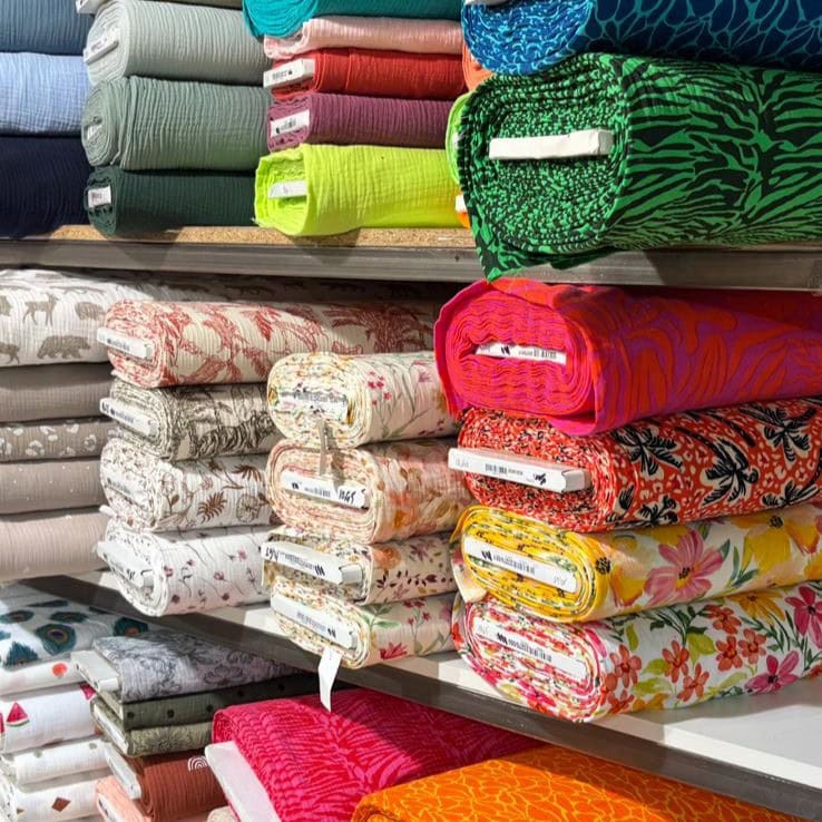 Muselinas de algodón, variedad de colores y estampados.