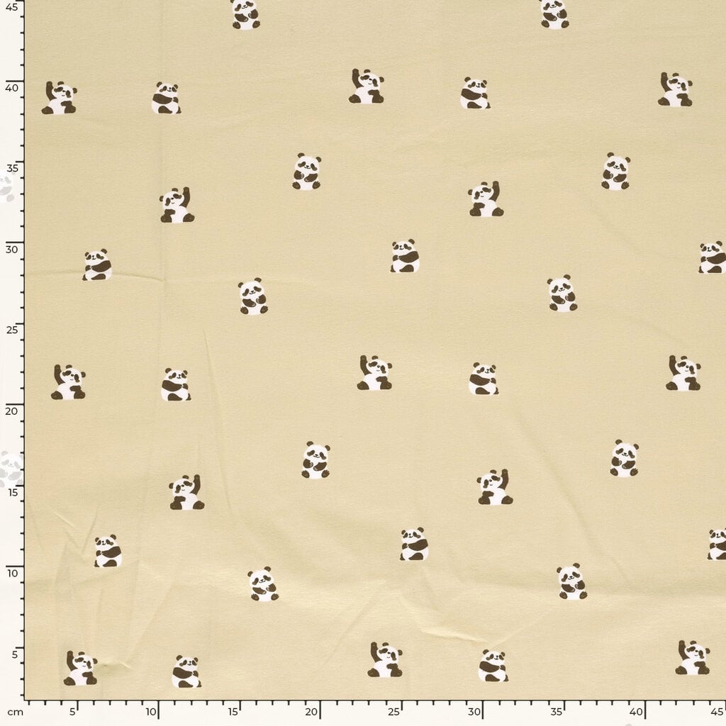 Tela con estampado de pandas para decoración infantil y proyectos creativos.