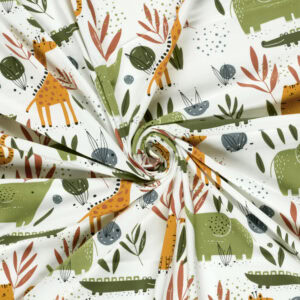 Tira de tela infantil con animales y naturaleza, ideal para proyectos de costura y decoración infant.